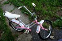 1980's pink huffy bike