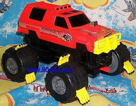 monster truck with claws in the wheels